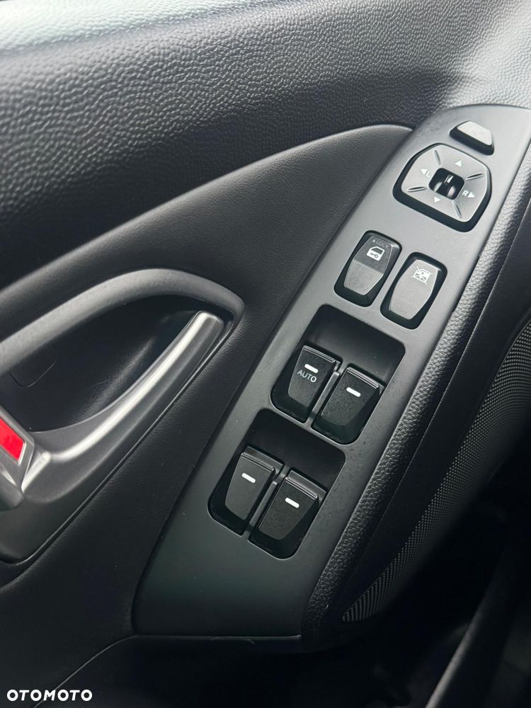 Hyundai ix35 2.0 2WD Style - 16