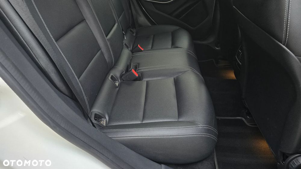 Mercedes-Benz CLA 250 4Matic 7G-DCT AMG Line - 35