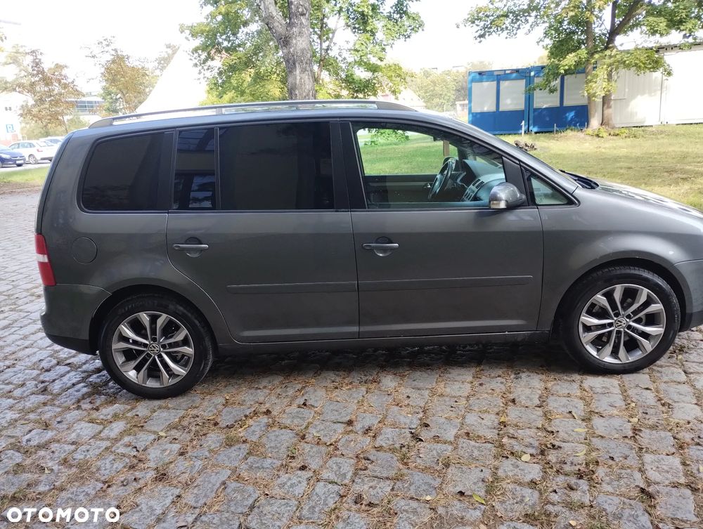 Volkswagen Touran 2.0 TDI Trendline - 6