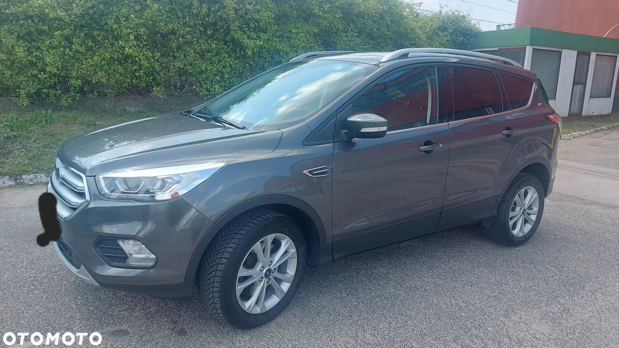 Ford Kuga 2.0 TDCi 2x4 Cool & Connect - 3