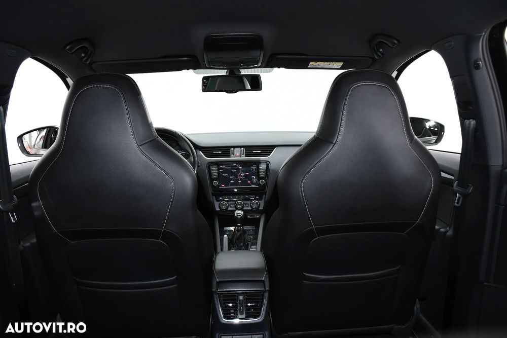 Skoda Octavia 2.0 TDI RS - 16