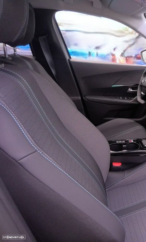 Peugeot e-2008 50 kWh Allure Pack - 5