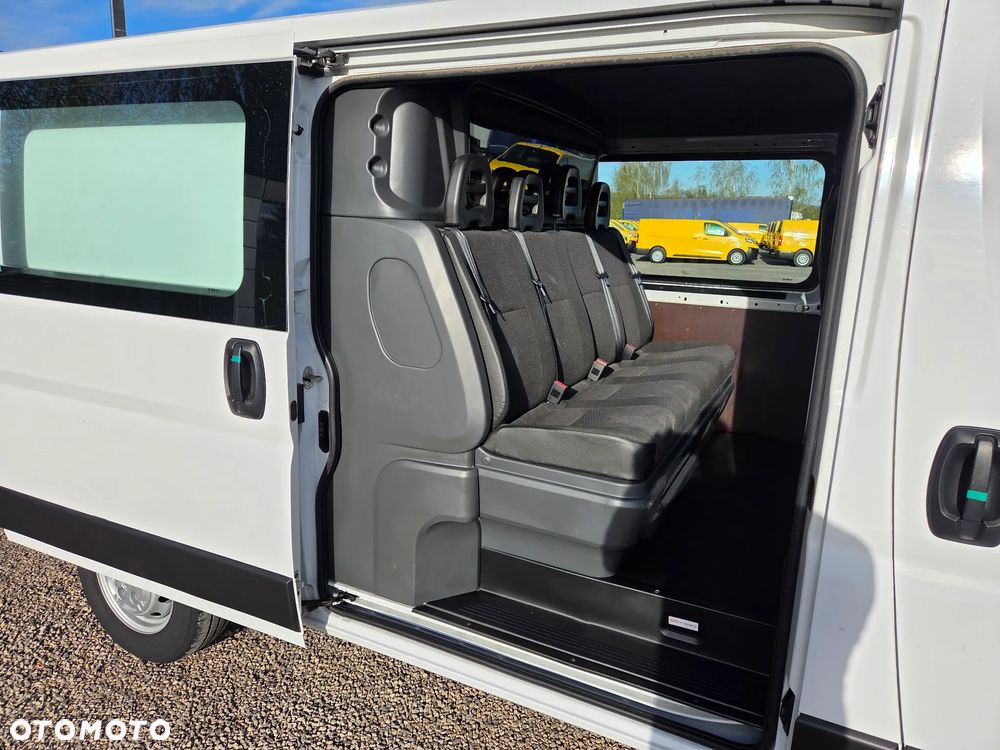 Opel Movano 2.2 DIESEL MultiCab L2H1 - 28
