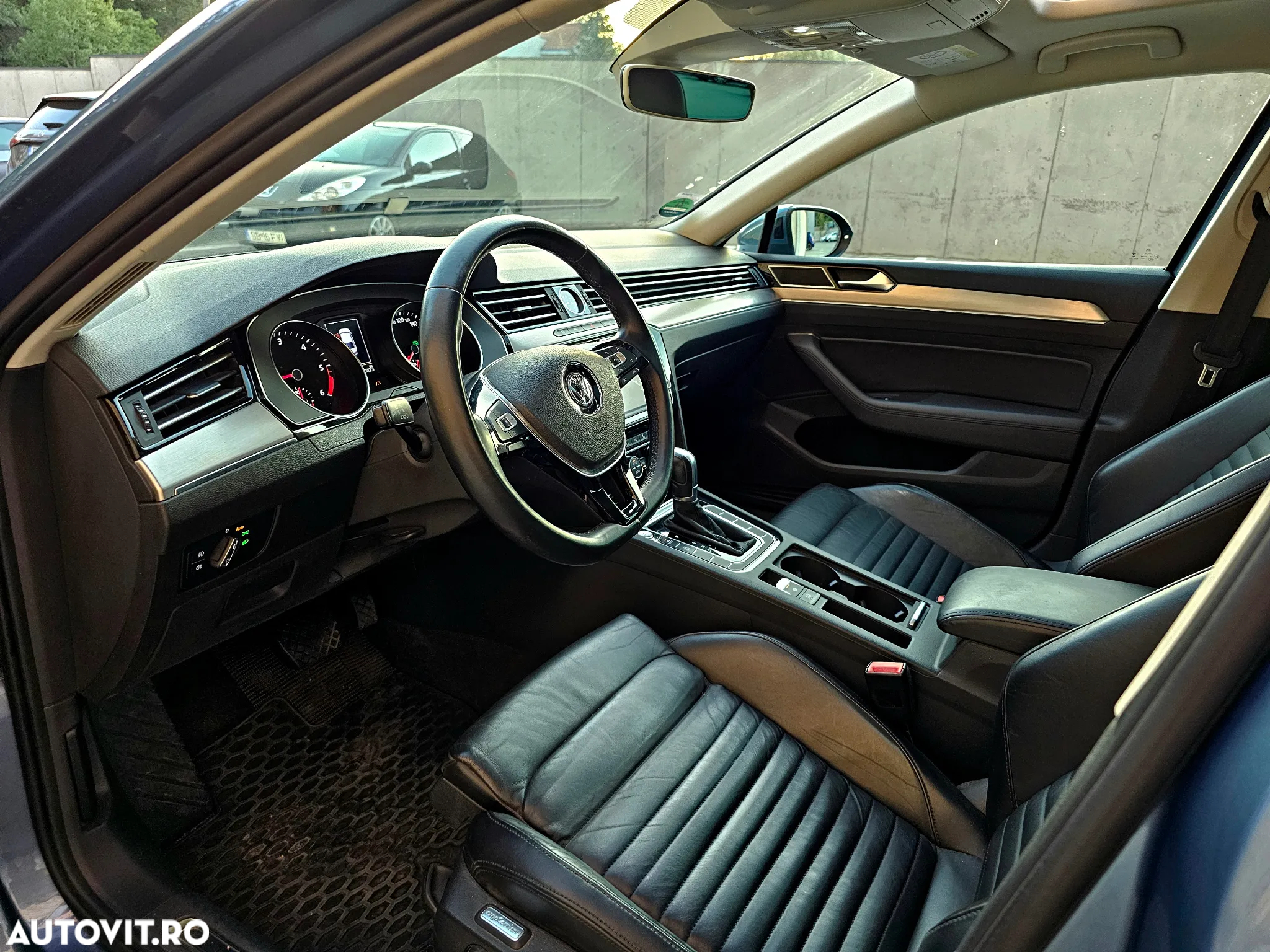 Volkswagen Passat - 19