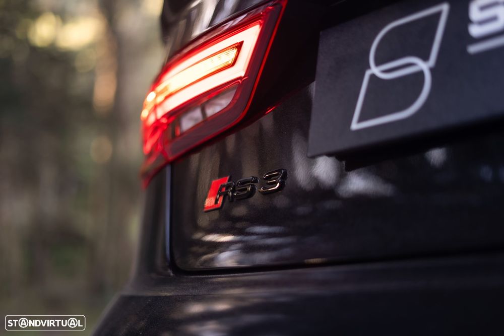 Audi RS3 Limousine 2.5 TFSI quattro S tronic - 4