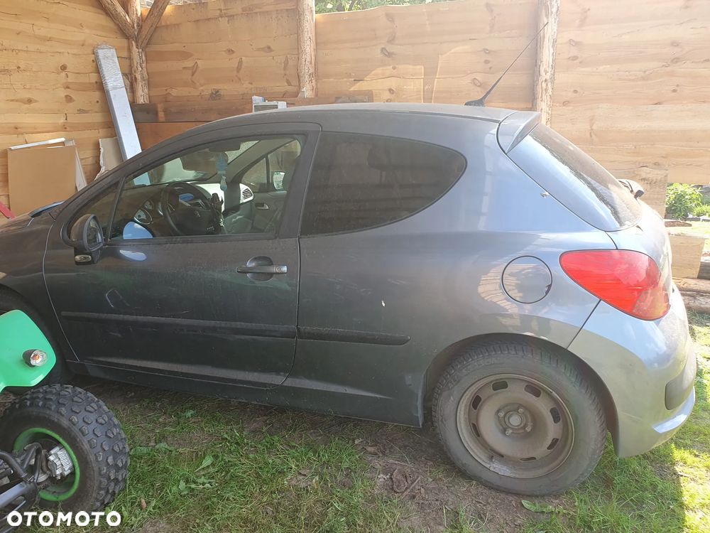 Peugeot 207 - 4
