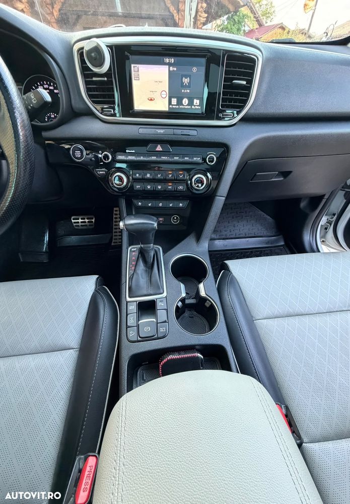 Kia Sportage 1.6 T-GDI 7DCT 4x4 GT Line - 8