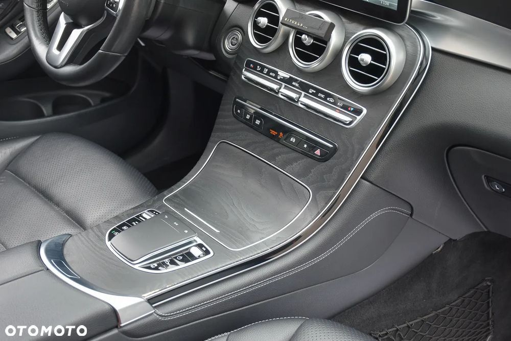 Mercedes-Benz GLC 220 d 4-Matic - 30