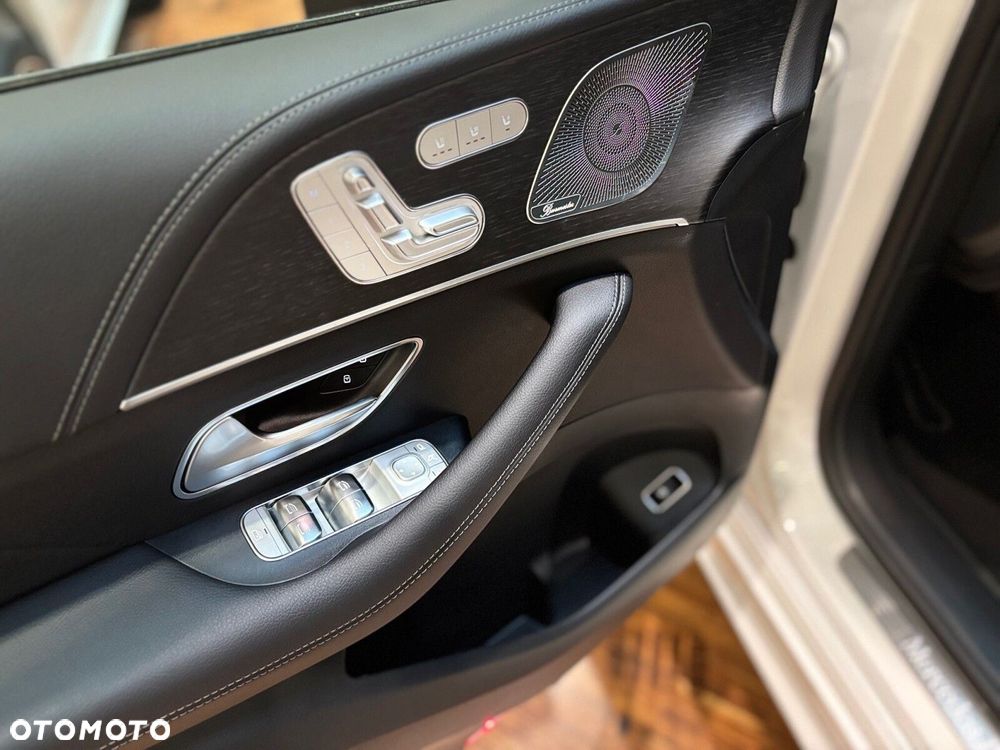 Mercedes-Benz GLE - 12