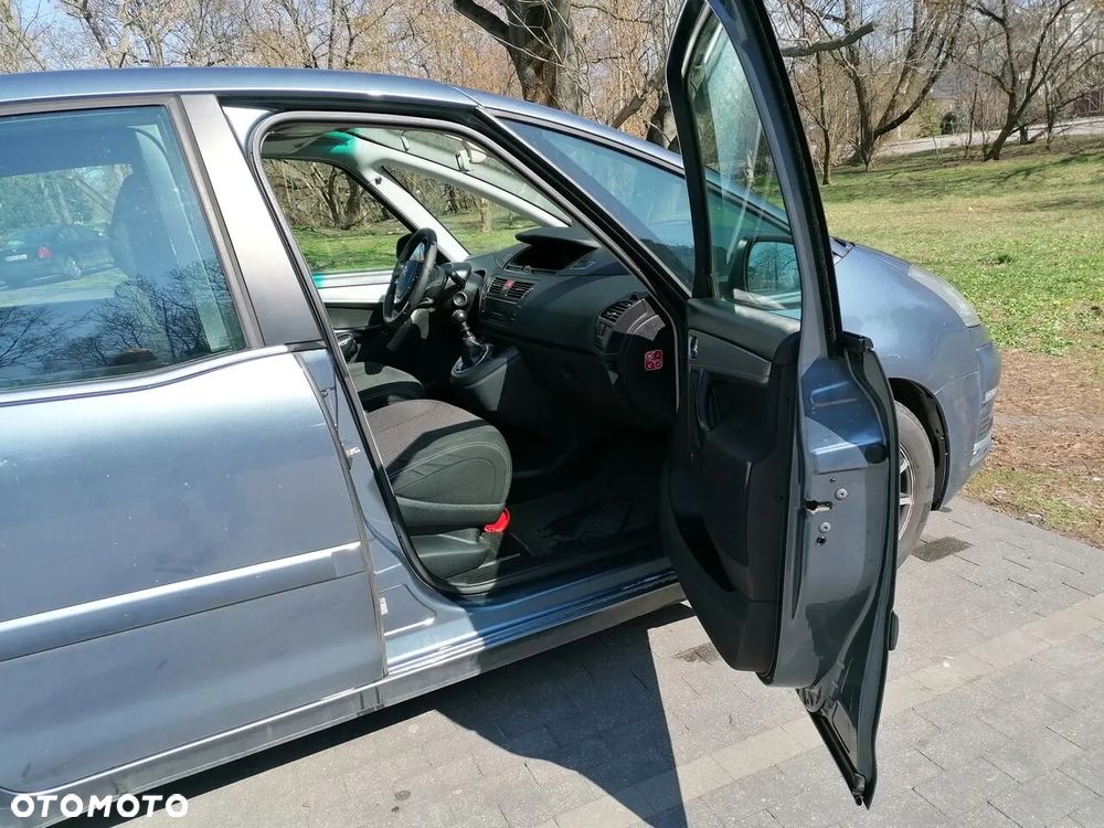 Citroën C4 Picasso - 12