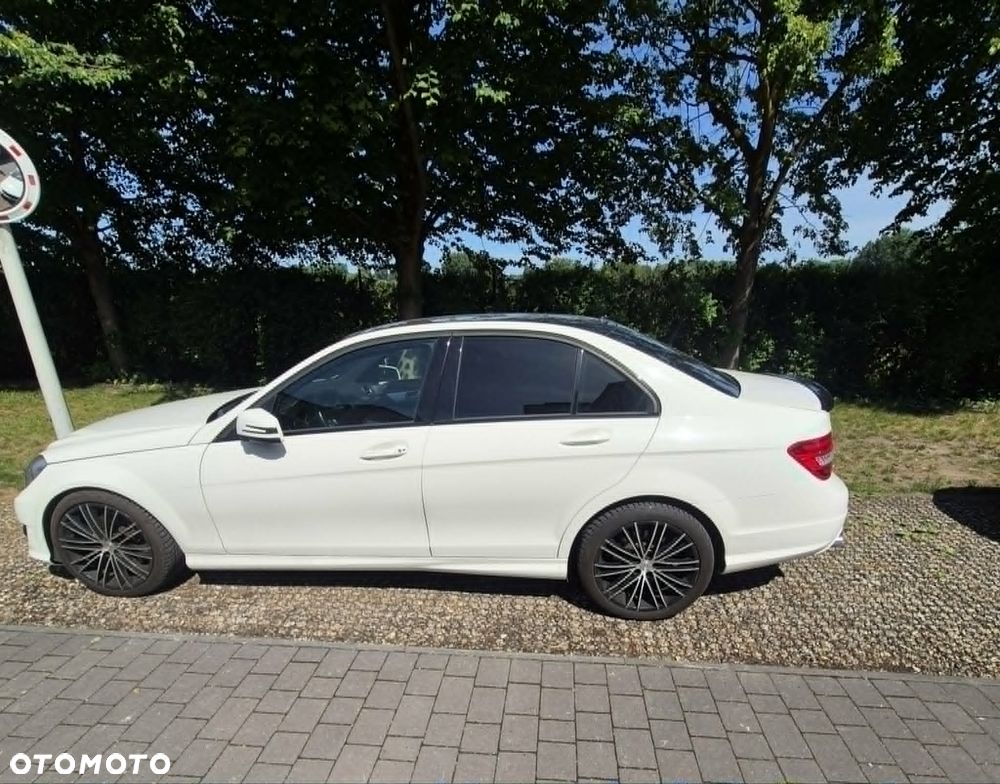 Mercedes-Benz Klasa C 350 BlueEff Avantgarde - 10