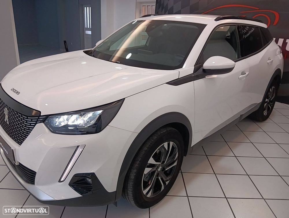 Peugeot 2008 1.5 BlueHDi Allure Pack - 11