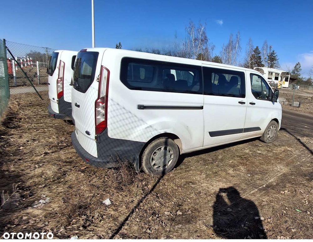 Ford TRANSIT CUSTOM - 3
