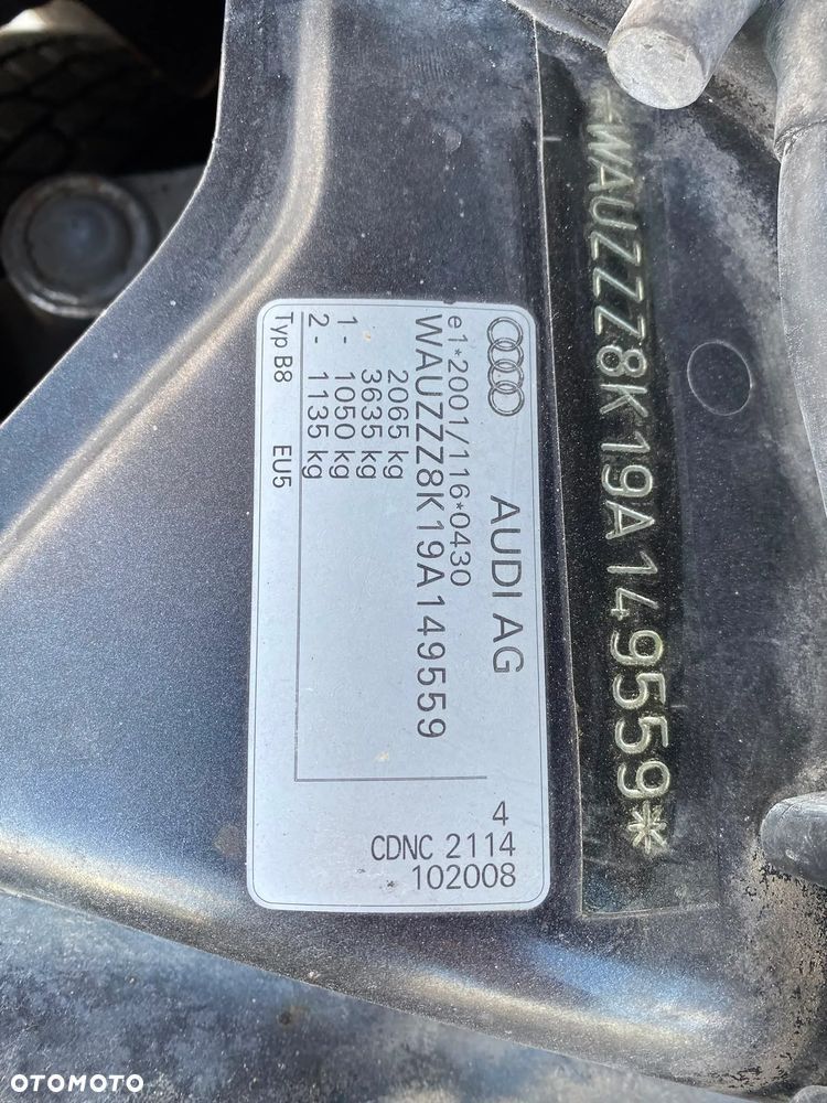 233 / Audi A4 B8 / Na Części / - 7