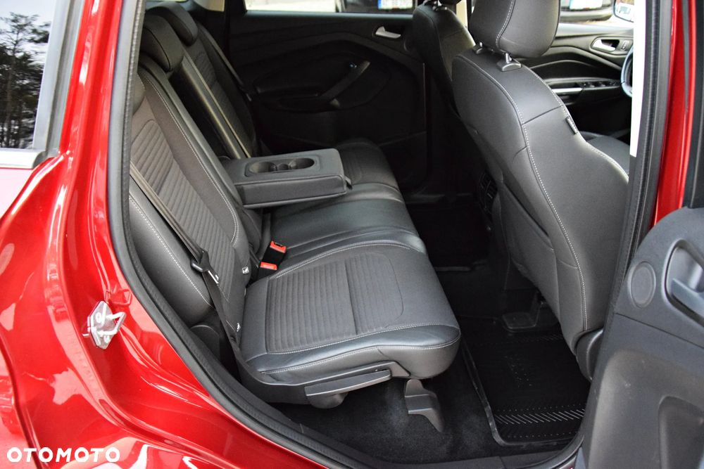 Ford Kuga - 33