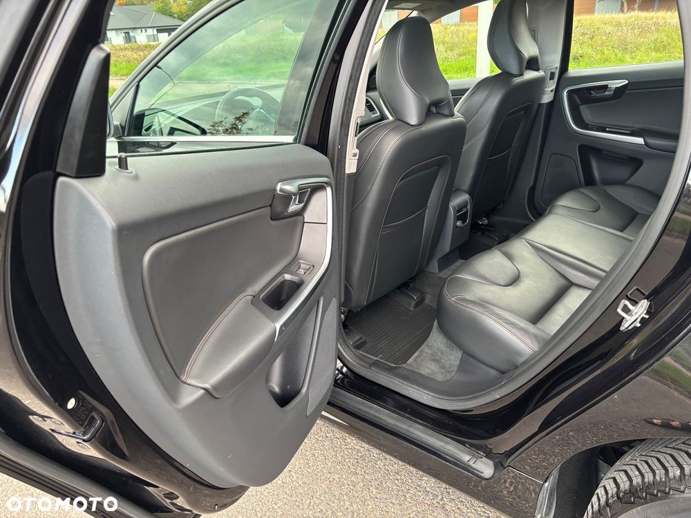 Volvo XC 60 D3 Drive-E Kinetic - 10