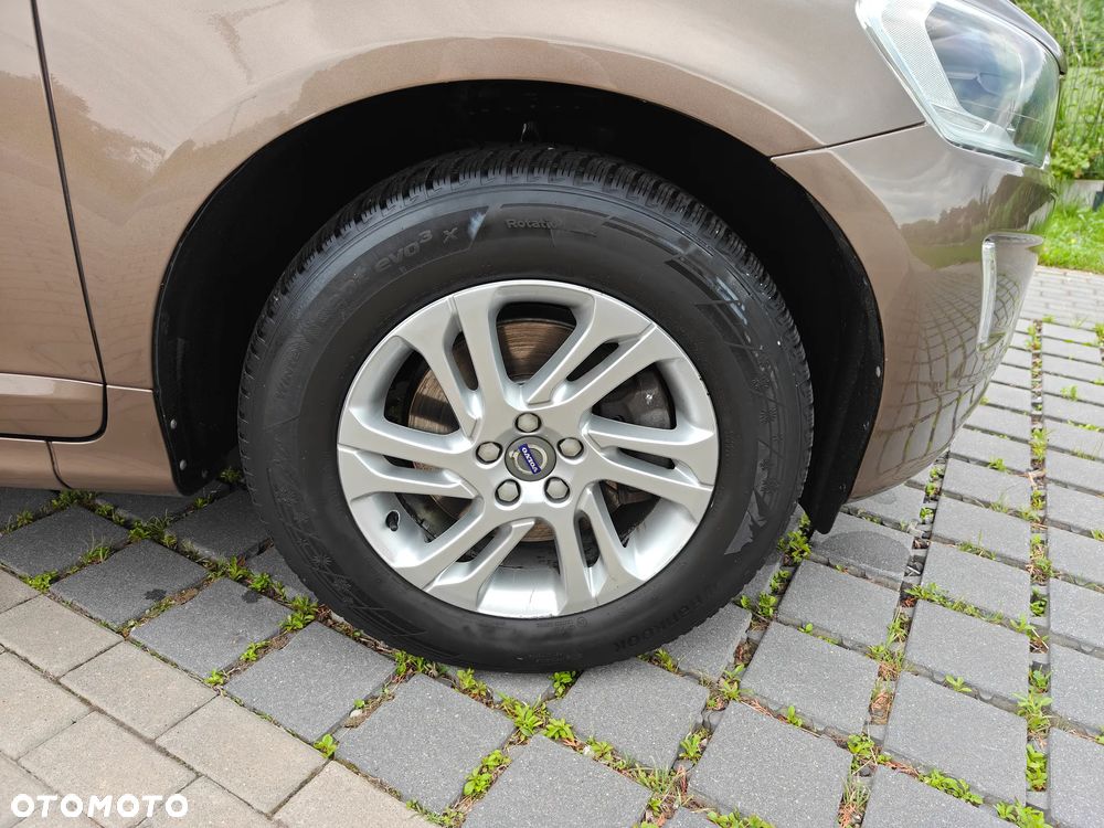 Volvo XC 60 D3 Drive-E Momentum - 2