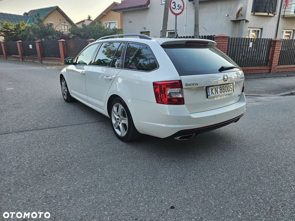 Skoda Octavia 2.0 TDI RS DSG - 5