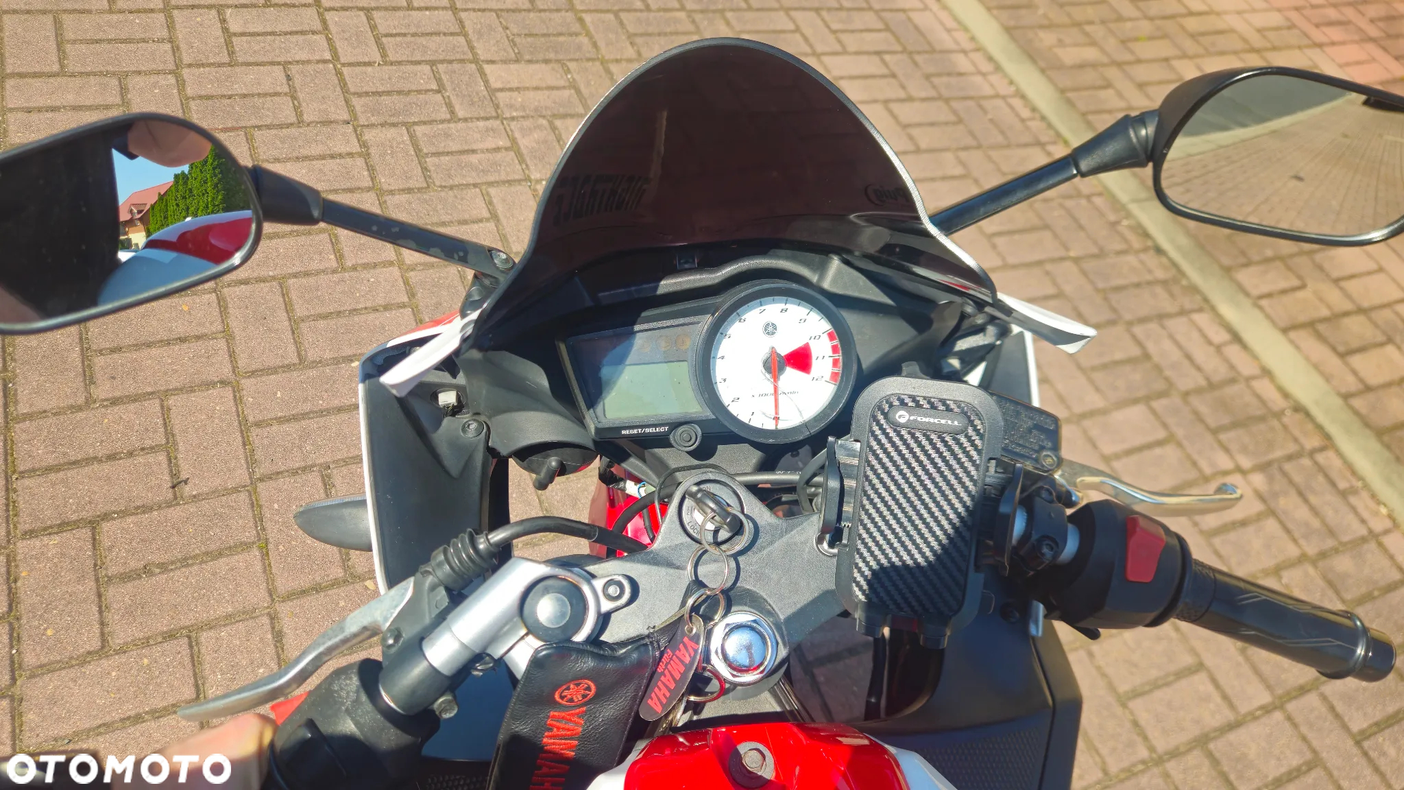 Yamaha YZF - 13