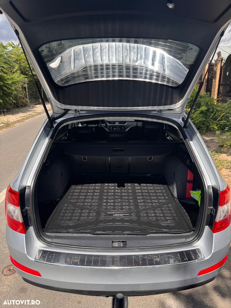 Skoda Octavia 2.0 TDI DSG Drive - 6