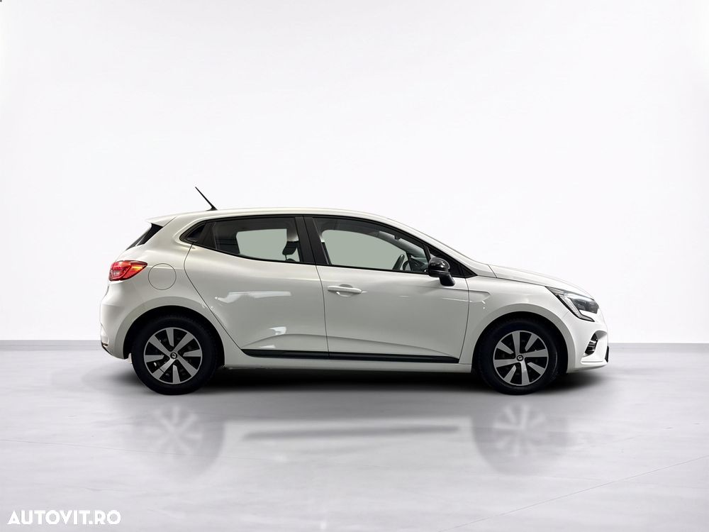 Renault Clio - 7