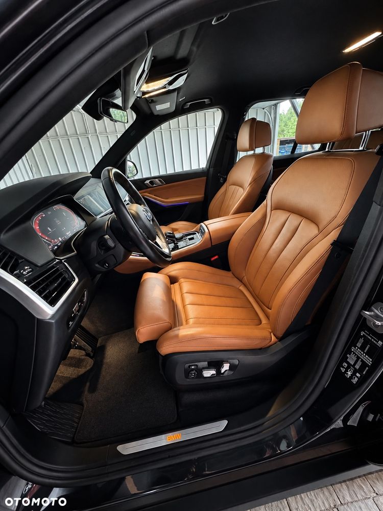 BMW X5 xDrive40d mHEV - 16