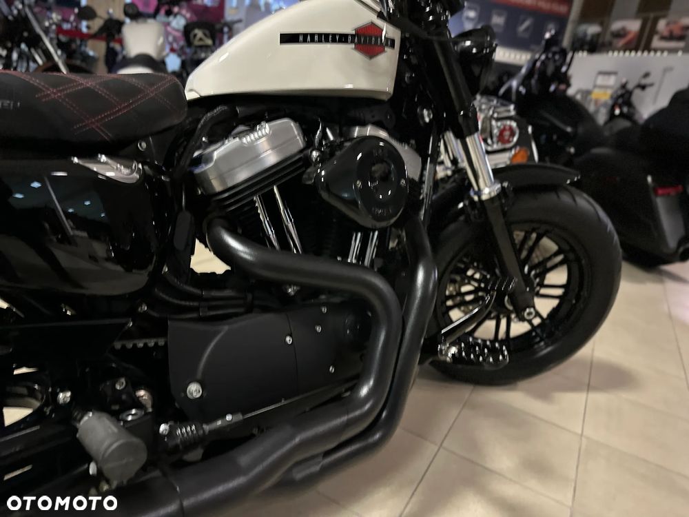 Harley-Davidson Sportster Forty-Eight - 19