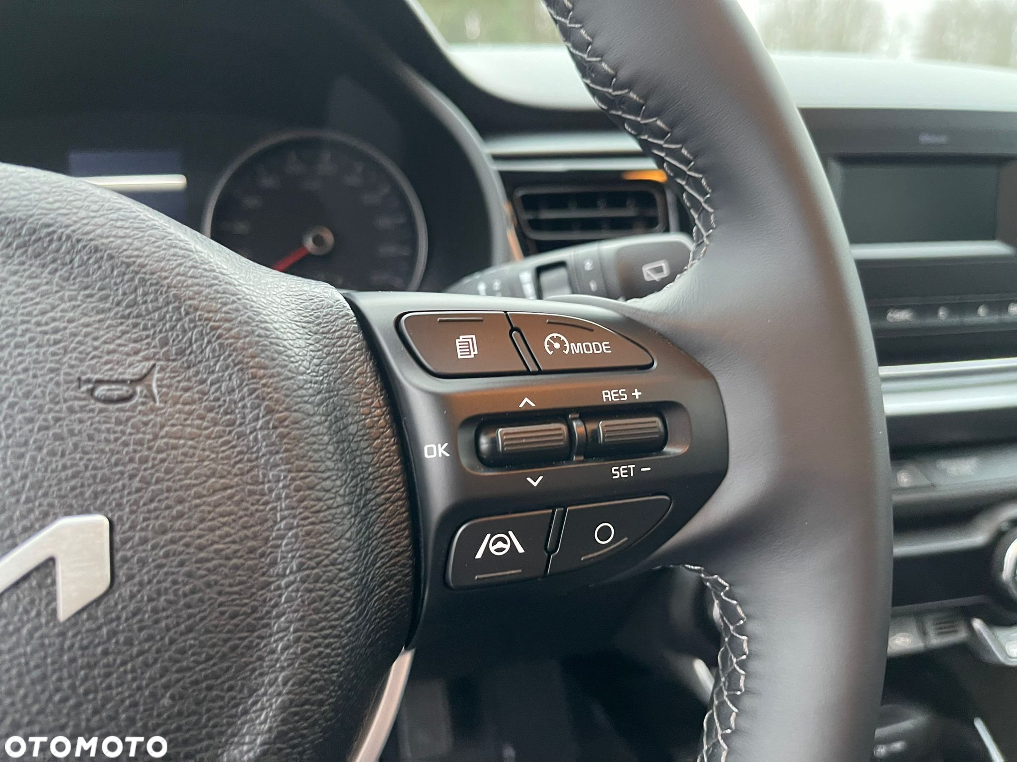 Kia Rio - 8