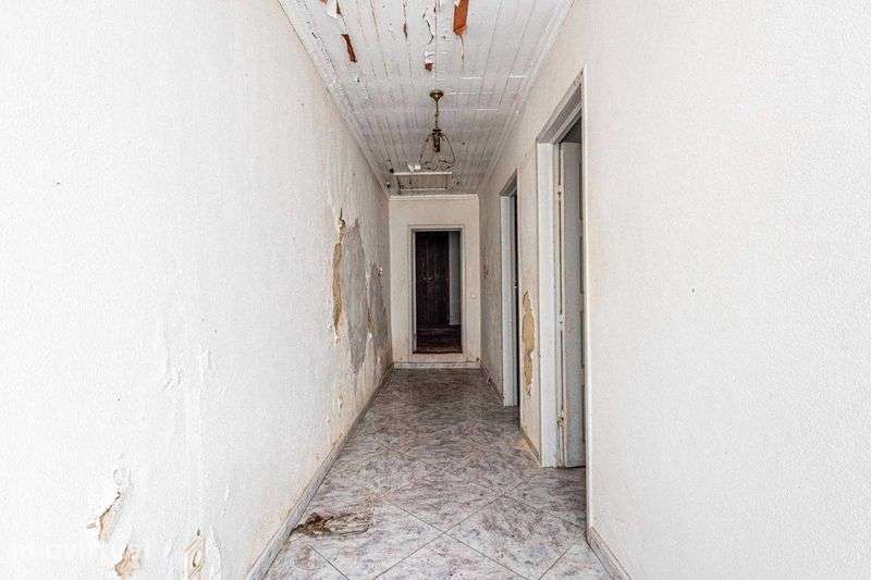 Moradia Vila Nova da Rainha - Renovar - Grande imagem: 2/12