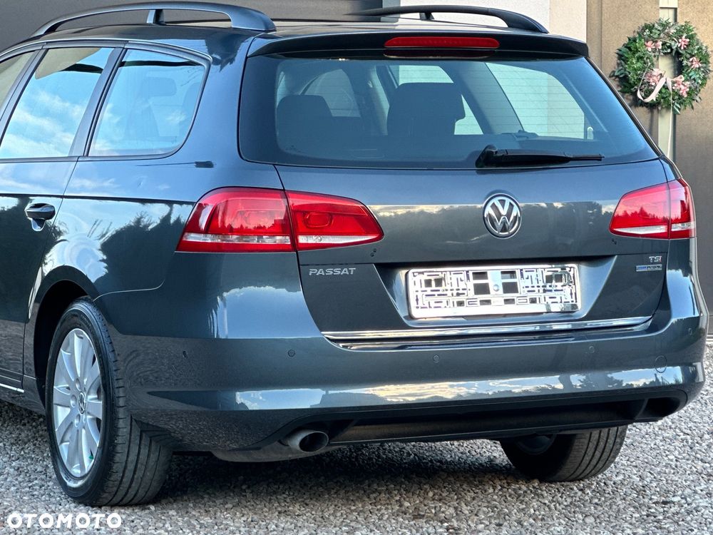 Volkswagen Passat - 19