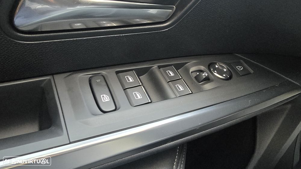 Peugeot E-3008 GT - 35