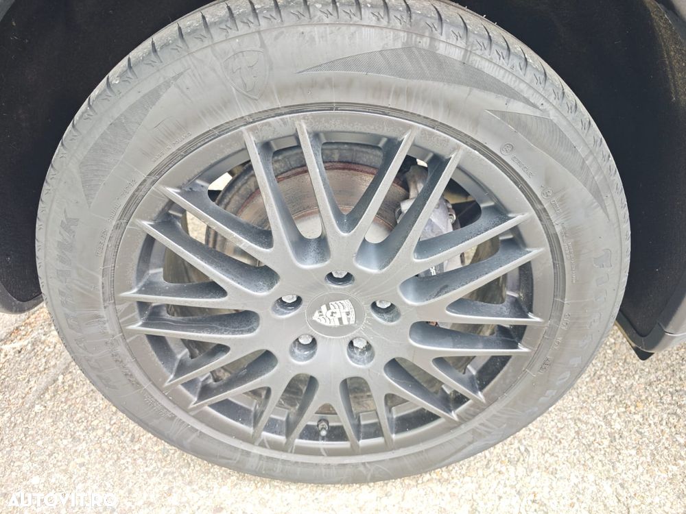 Porsche Cayenne 3.0 L V6 - 40