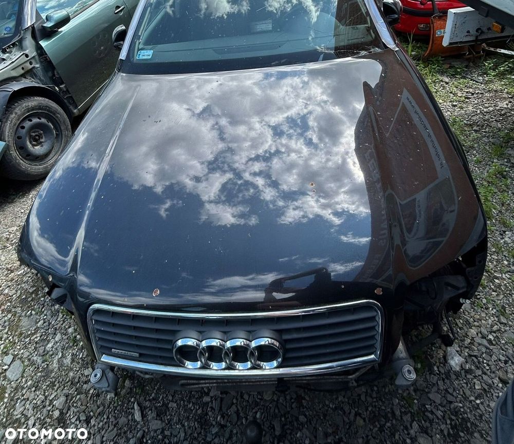 MASKA  GRILL AUDI A4 B6 KOMBI - 1