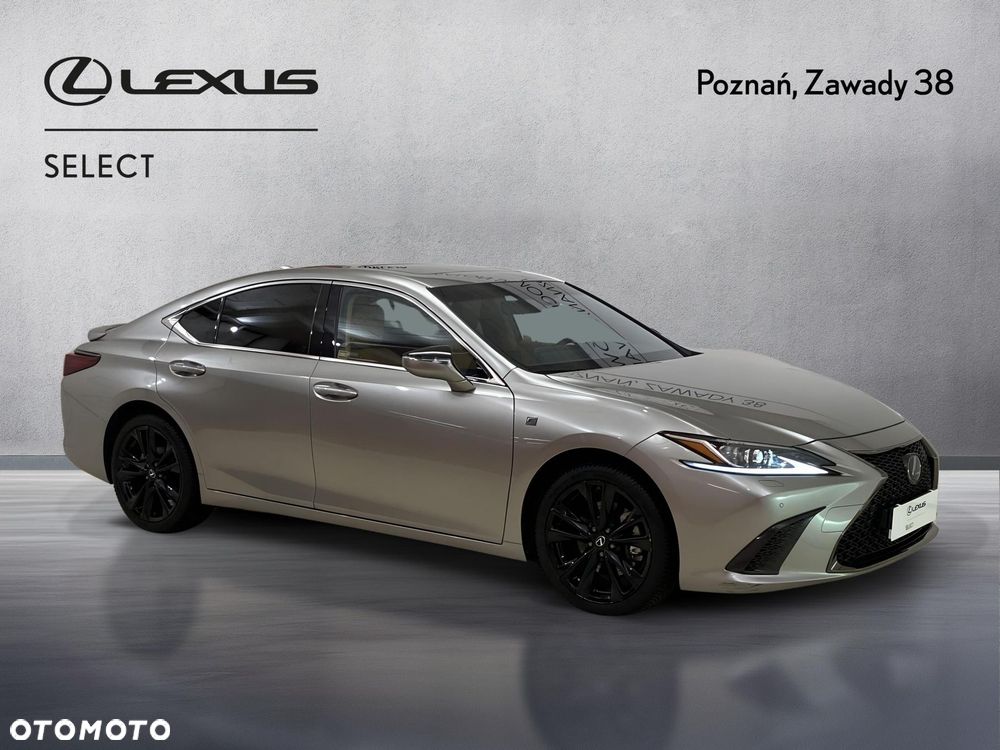 Lexus ES 300h F Sport Design - 4