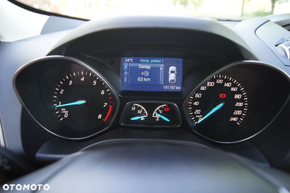 Ford Kuga 1.5 EcoBoost 2x4 Trend - 29