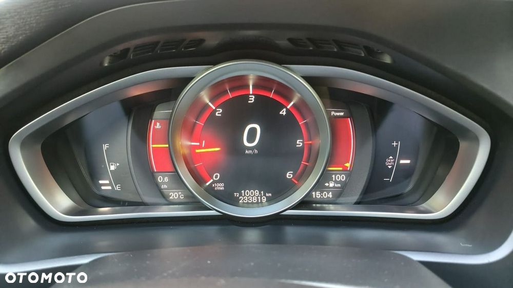Volvo V40 - 20