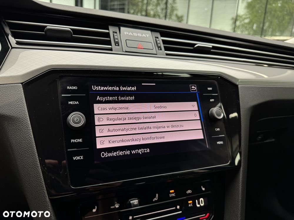 Volkswagen Passat Variant - 33