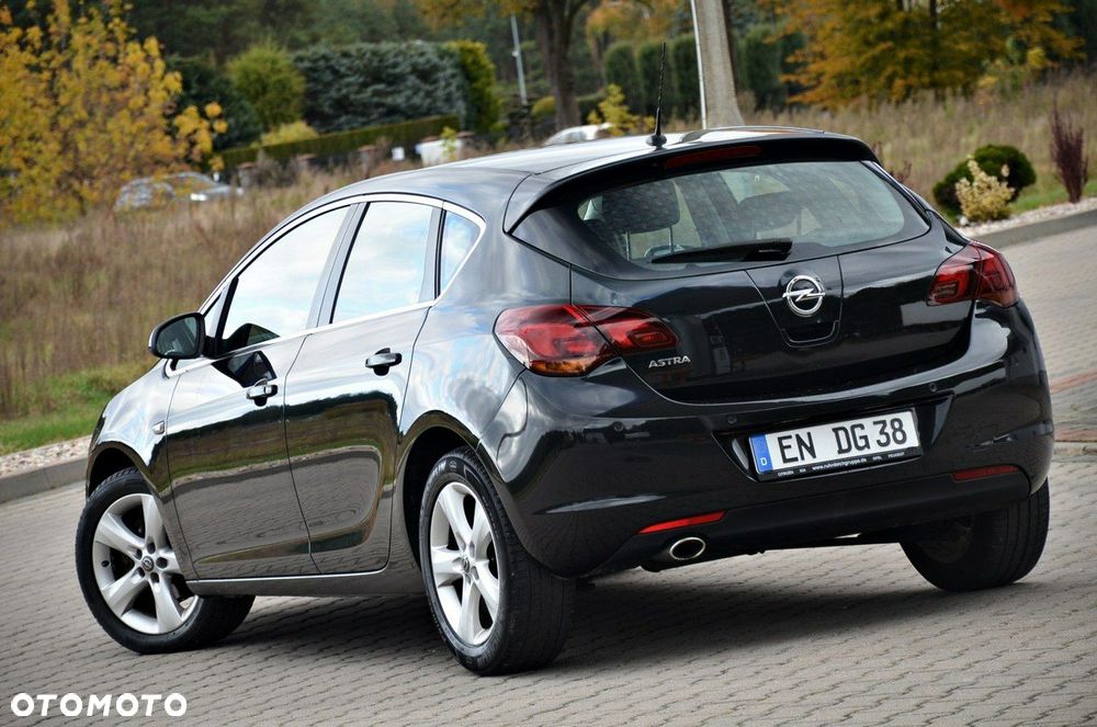 Opel Astra - 12