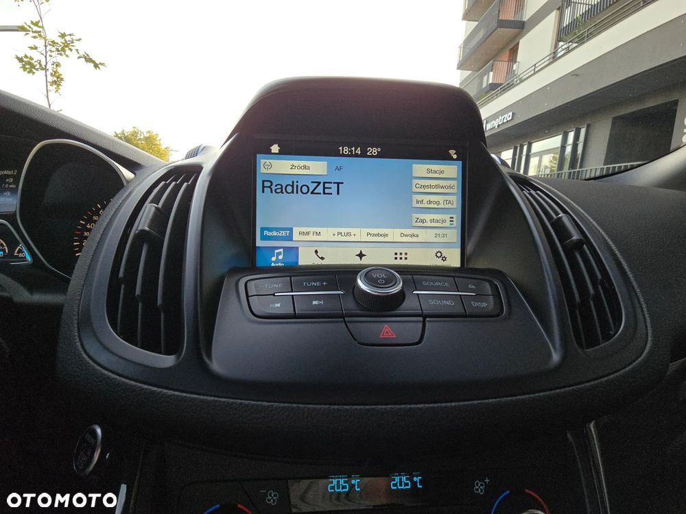 Ford Kuga 1.5 EcoBoost 2x4 ST-Line - 22