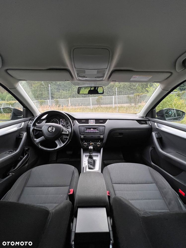 Skoda Octavia 1.6 TDI Elegance DSG - 8