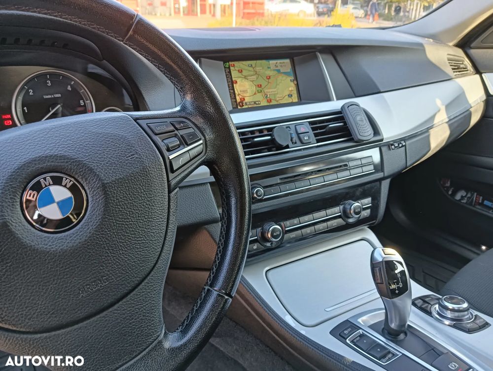 BMW Seria 5 520d xDrive Touring Aut. - 7