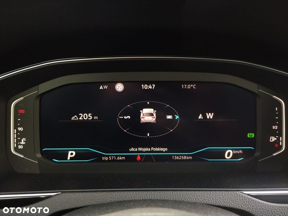 Volkswagen Passat - 12