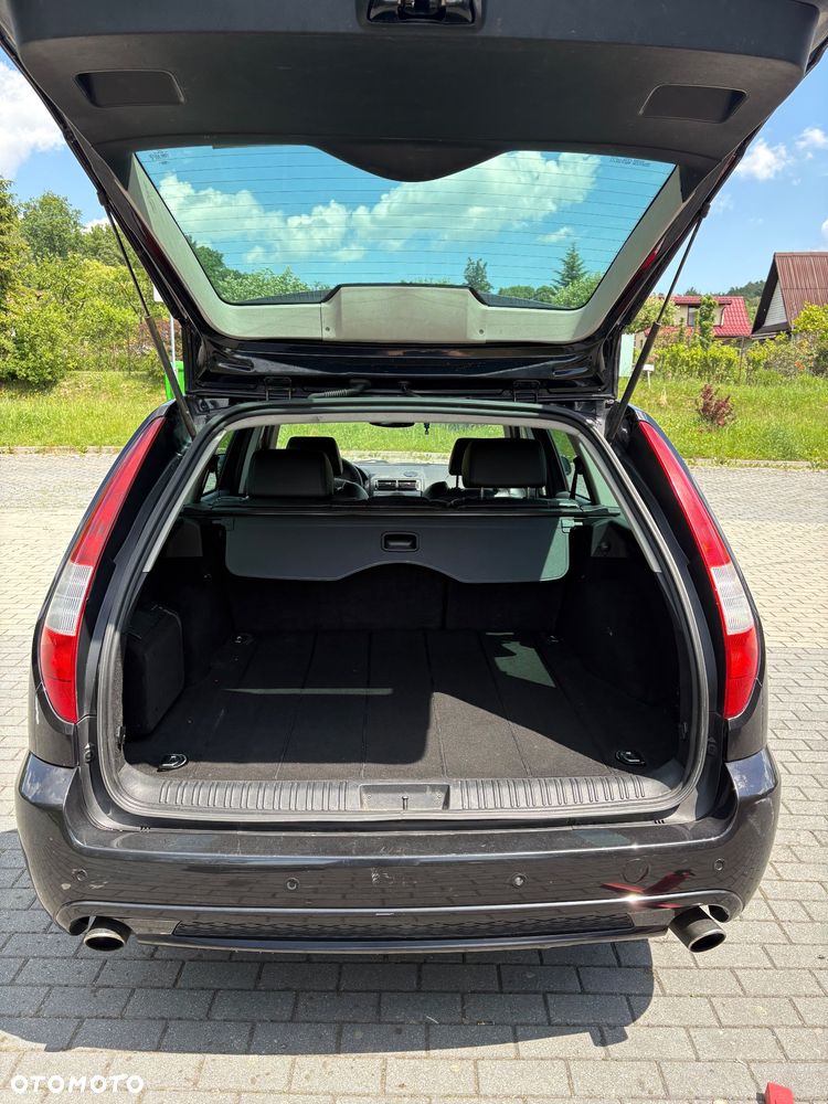 Ford Mondeo V6 ST 220 - 24