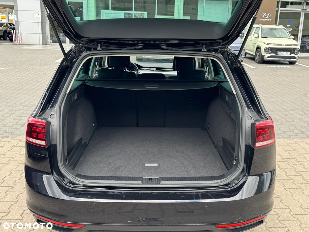 Volkswagen Passat 2.0 TSI Business DSG - 28