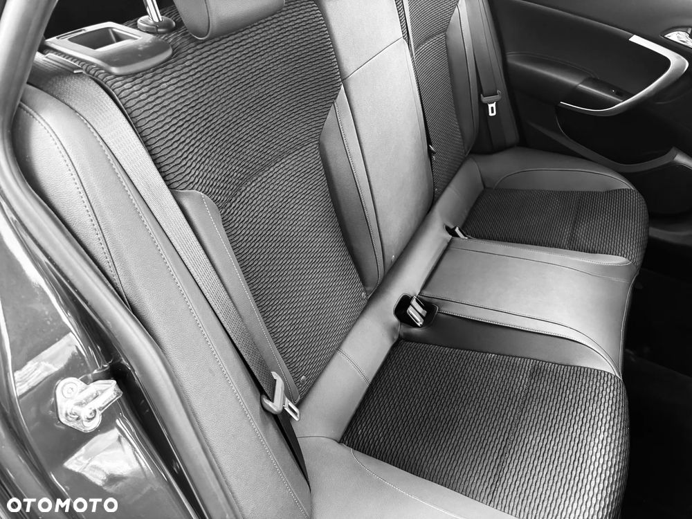 Opel Insignia 2.0 CDTI Executive - 26