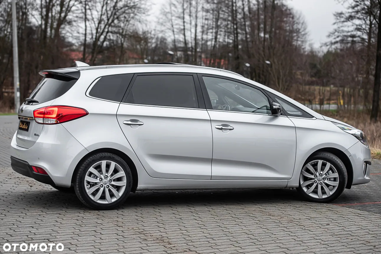 Kia Carens 1.7 CRDi Business Line 7os - 14