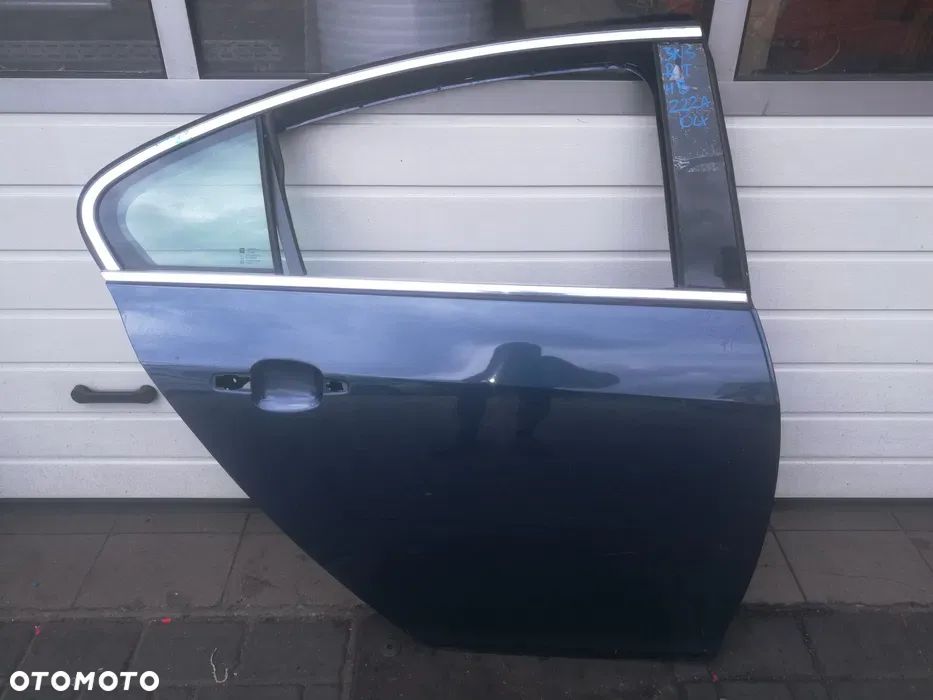 Drzwi Prawy Tył Opel Insignia HB Kod Lakieru Z 22A