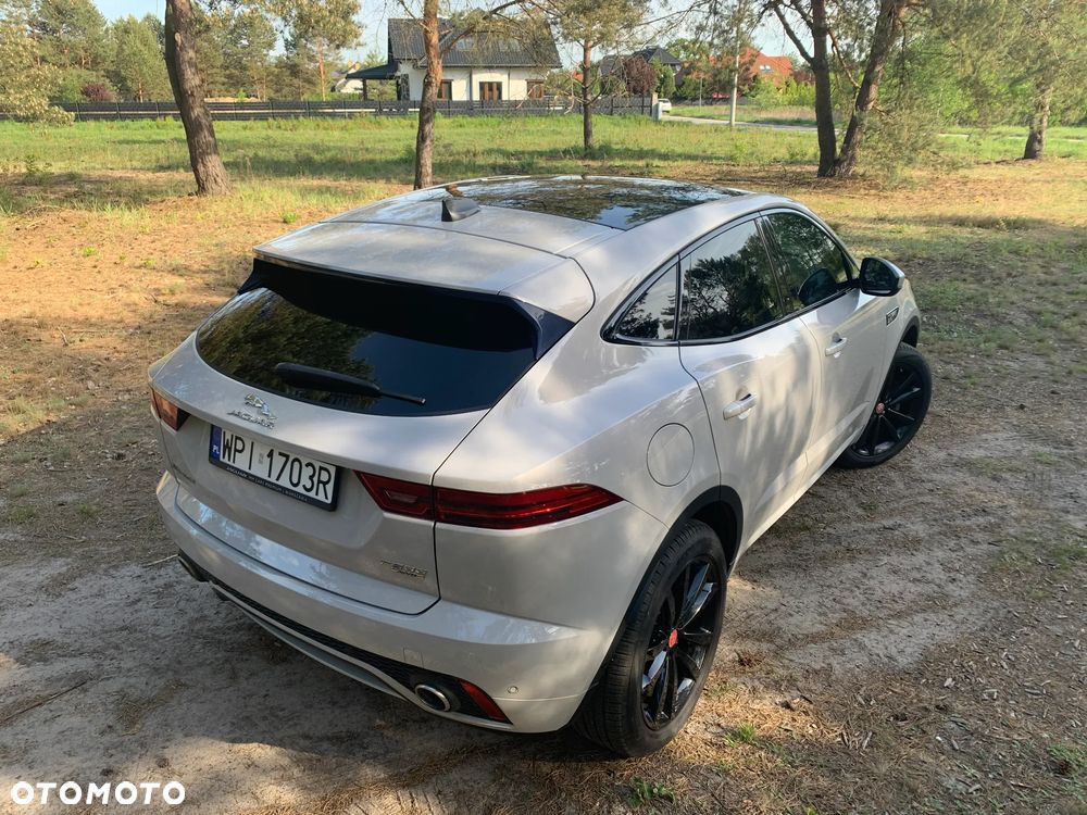 Jaguar E-Pace 2.0 i4P AWD R-Dynamic SE - 11
