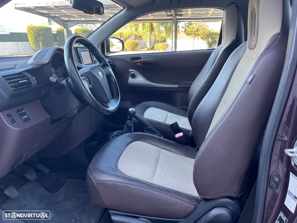 Toyota iQ 1.0 VVT-i 2 - 7