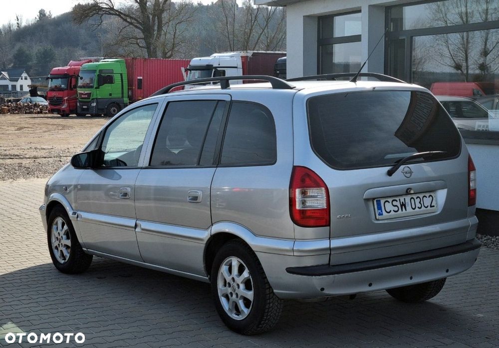 Opel Zafira - 21
